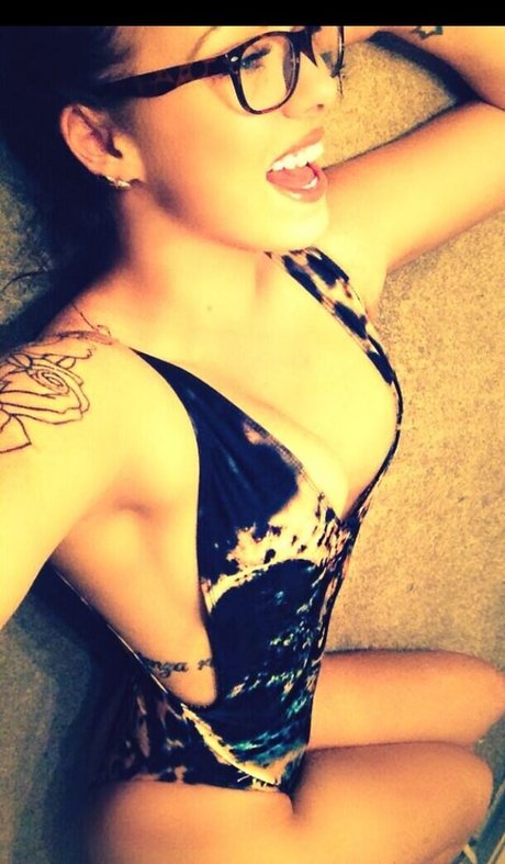 Abi Parker exklusive sexy bild