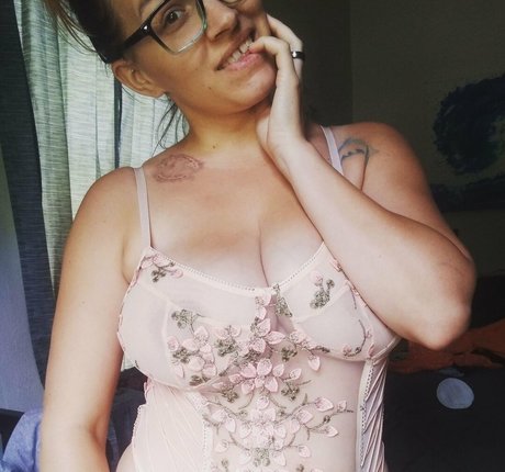 Feline Anchor hd nackt galerie