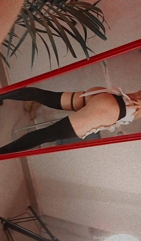 jeanalban model nackt foto