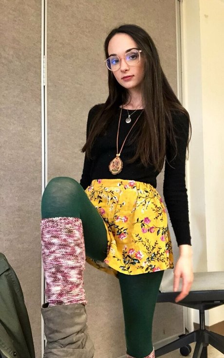 18 teen onlyfans exklusive kostenlose fotos