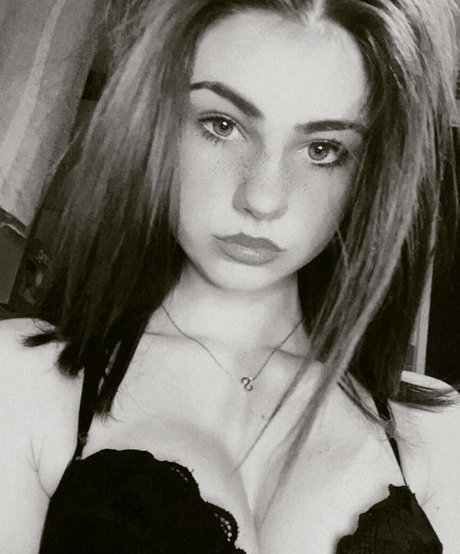 skyepastapins sexy xxx bild