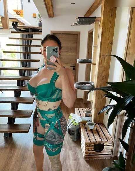 Little Princess Hedi xxx pornografische bild