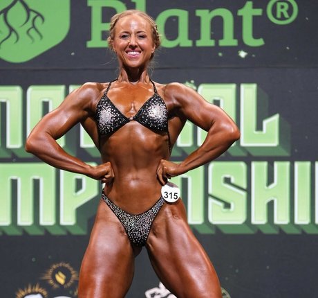 hundredpercentfrankie hd nackten bilder