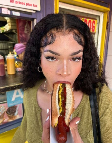 Kyliestixxx heiße nackten archiv