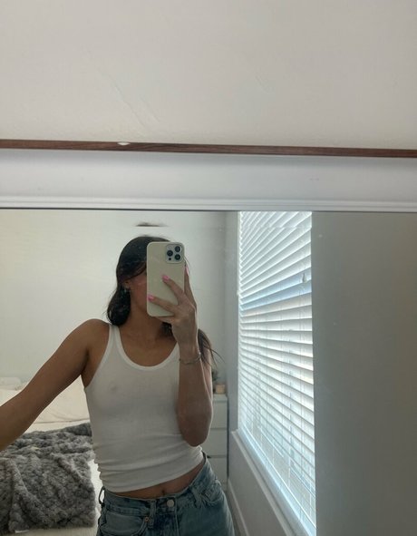 kylienelson schauspielerin erotische bild