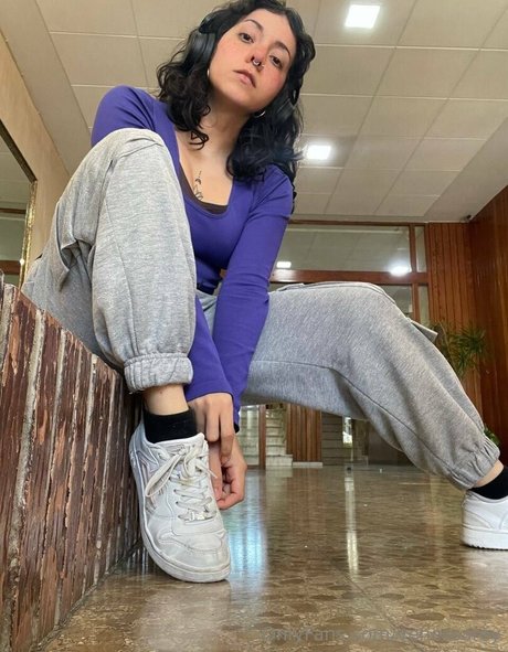 venessarey erwachsene freie bilder