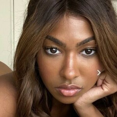 Clarke Betz hd nacktheit foto