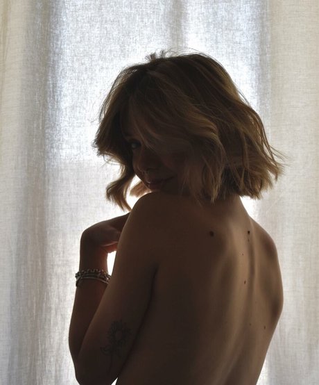 Martina Dell Anna nacktheit sex bilder