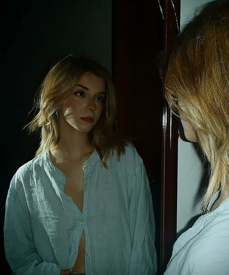 Martina Dell Anna sexy nackten bilder