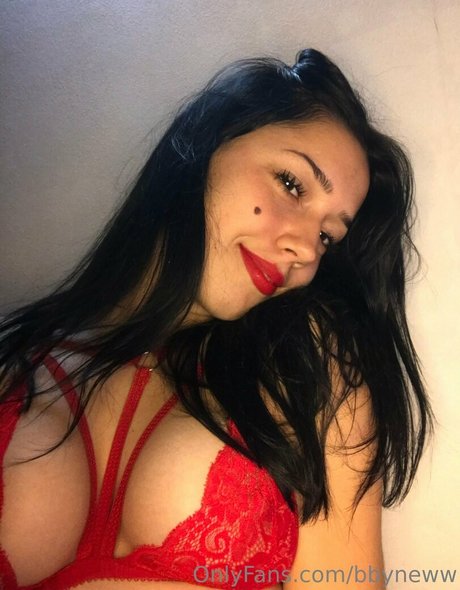 queenlatinna freie akt bild