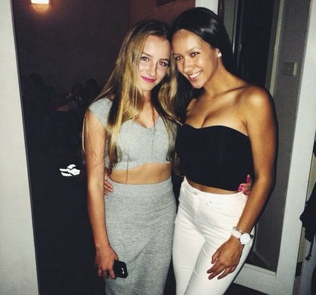 Tiana Paea kunst porno foto