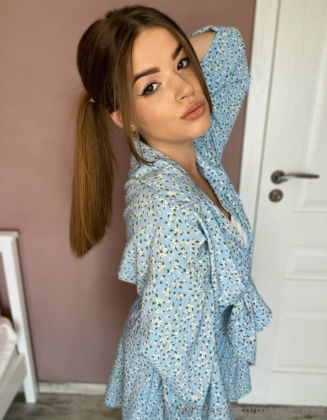 miiraamii erotische nackte fotos