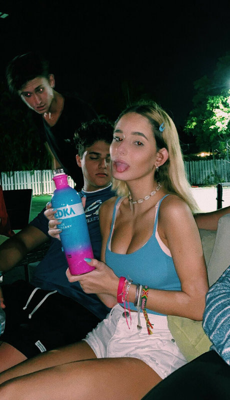 große latina-onlyfans hübsche nette archiv