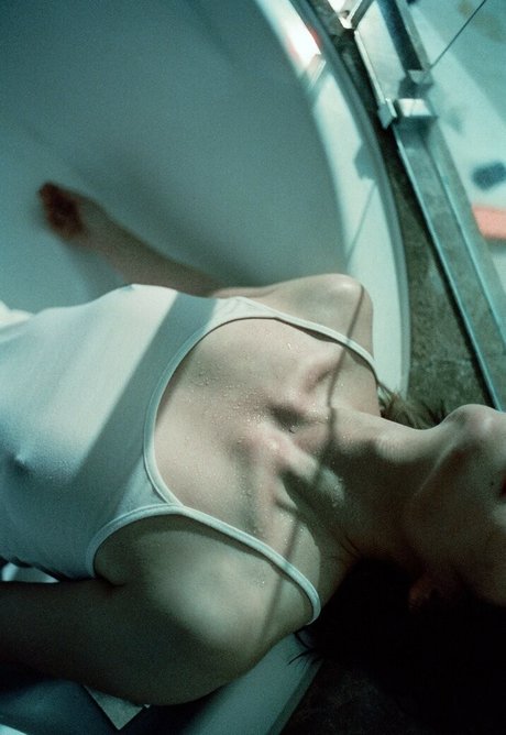 Cutie Afra xxx nackten bild