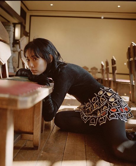 Rinko Kikuchi heiße schöne galerie