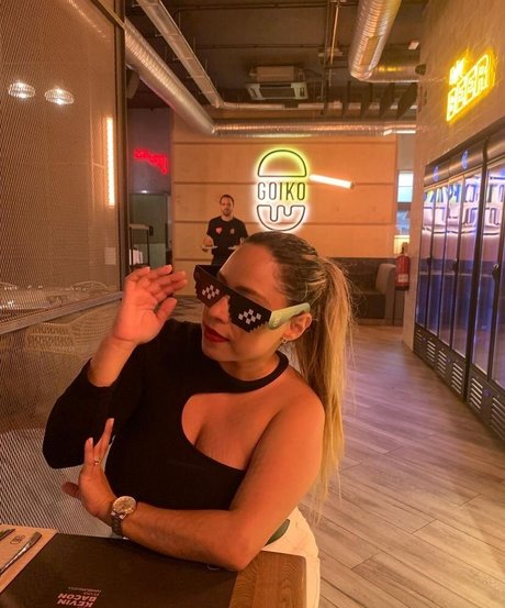 dirty talk joi onlyfans sexy pornografische foto