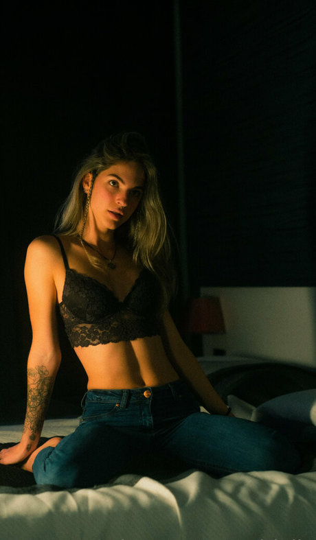 edrielle sexy nackt bilder