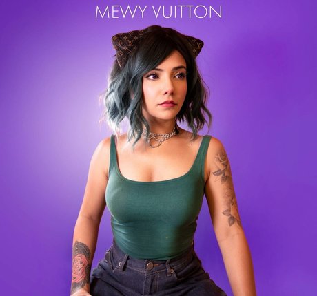 Saaniyax sexy pornostar fotos