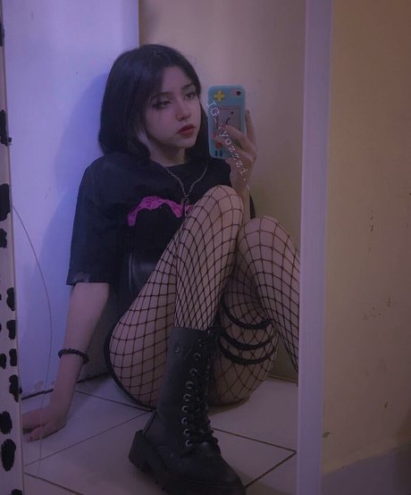 __yozzzi__ heiße akt bilder