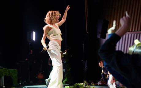 Pommelien Thijs exklusive perfekte foto