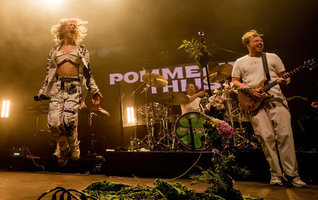 dicke blonde onlyfans heiße nackt bild