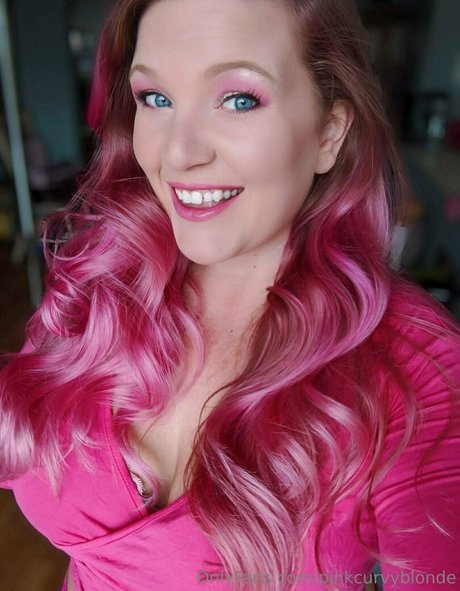 pinkcurvyblonde porno freie fotos