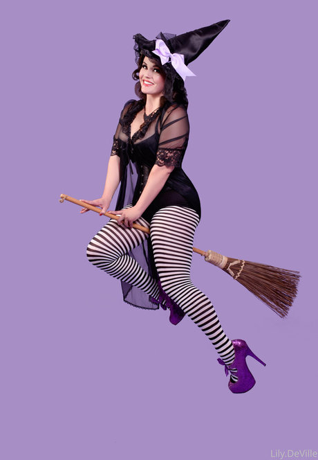 lilydeville nacktheit sexy bild