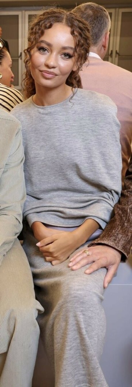 Nico Parker nacktheit hd galerien