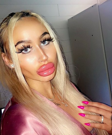 Pernilla H kansson nackt kunst foto