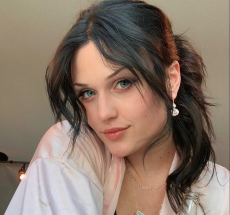 poutyfox schöne nackte bilder