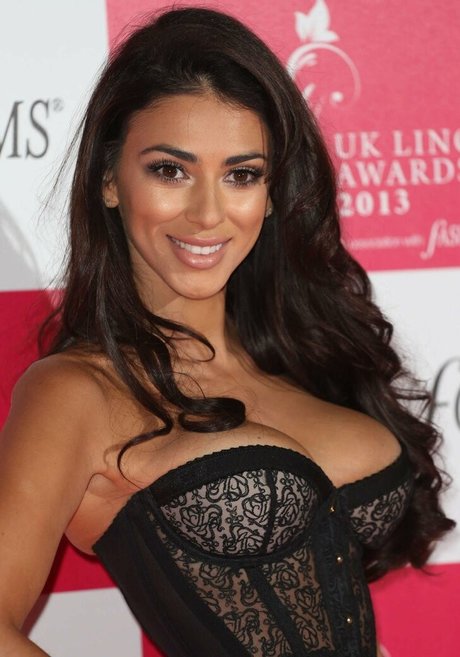 Georgia Salpa xxx nackt fotos