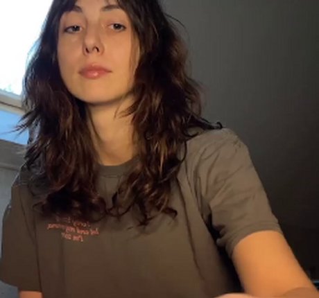 indiebroadcaster model nackten bild