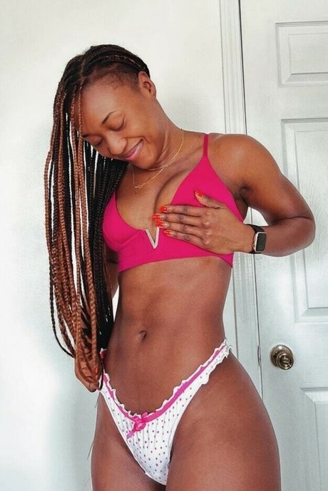 Queen Aminata schauspielerin schöne galerien