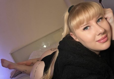 CaylaSnow model erotische fotos