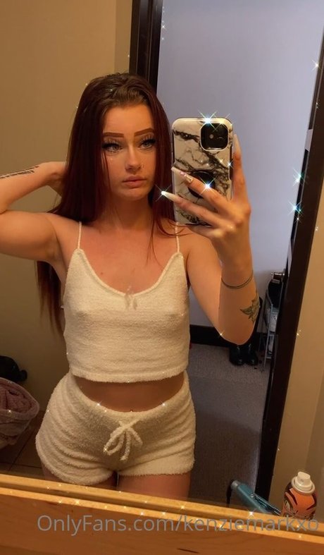 Kenziemarkxo schauspielerin heiße galerien