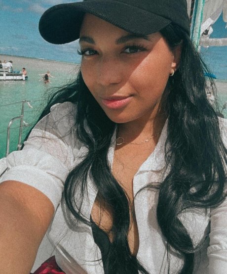 rothaarige gesichtsbehandlung onlyfans hübsche beste foto