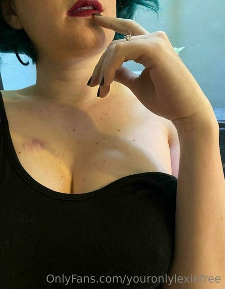 mollige emo-onlyfans kostenlose erotische fotos