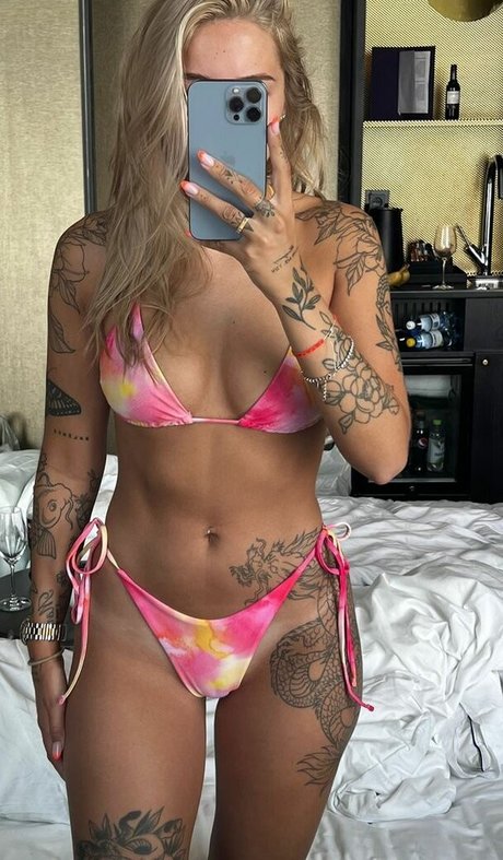 Nicci Hernestig schauspielerin nackte bilder