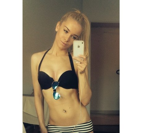 muschi fingern nur fans nackt freie bild