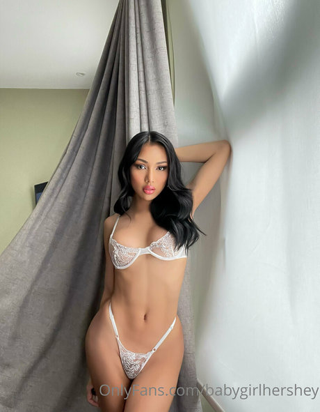 Babygirl Hershey exklusive bild