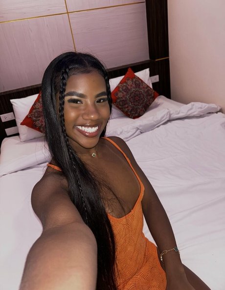 Luiza Semeao erotische bild