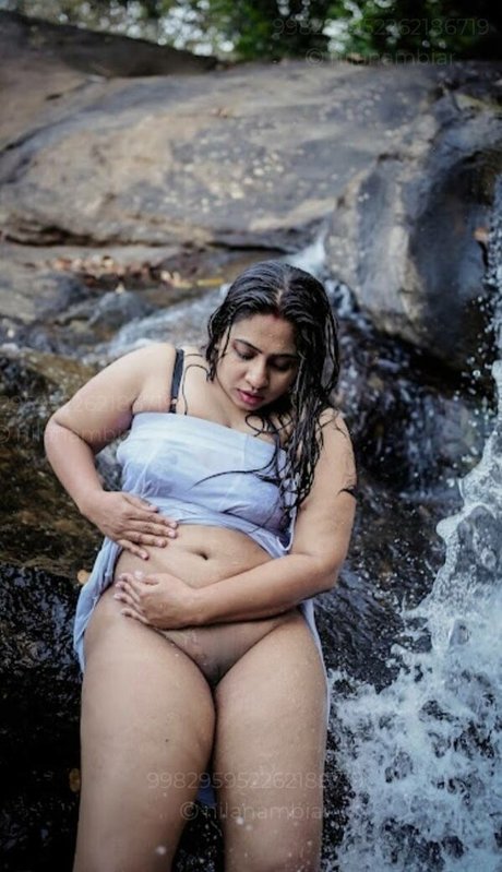 Nila Nambiar schauspielerin schöne foto