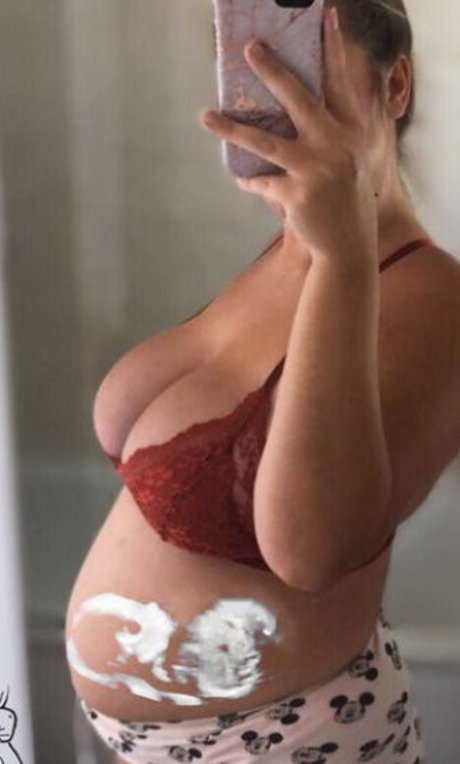 Nicole Barker model top foto