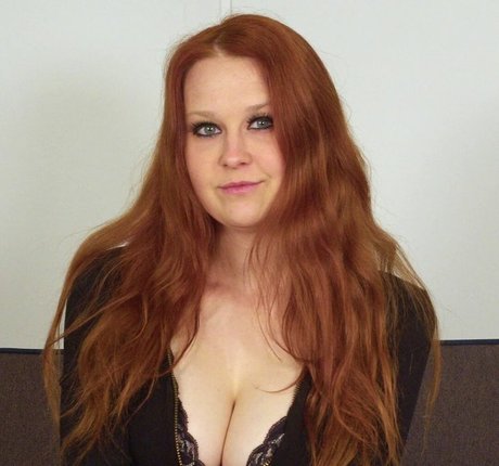 Goddess Julia xxx kostenlose bild