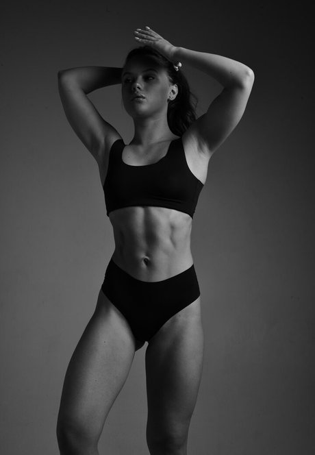 Kristina Schmidt nackt hd foto