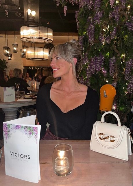 Lauren R hübsche pornografische galerie