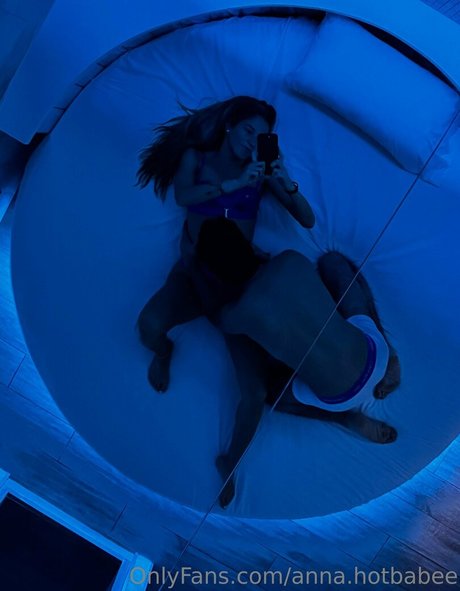 anna hotbabee freie porno bilder