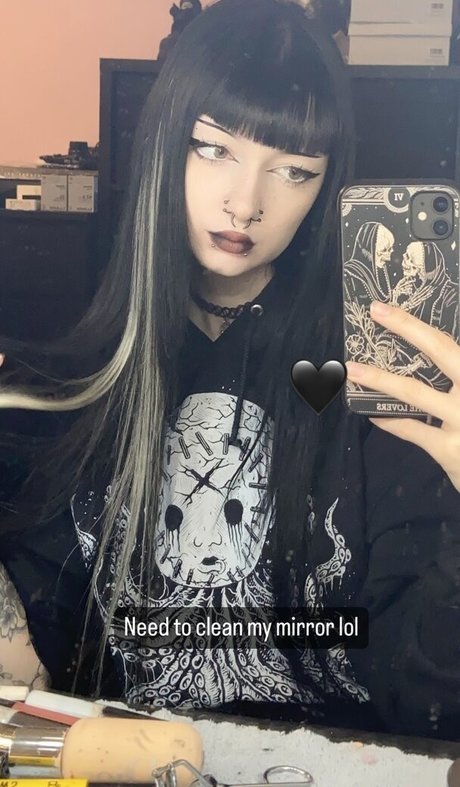 CreepyCassy schauspielerin perfekte galerie