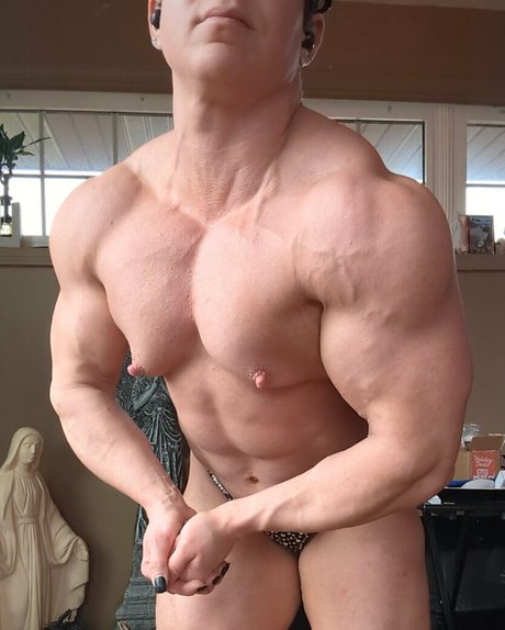 musclegeisha schauspielerin nackten foto