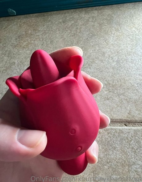 kourtneykhaos1free nackt sex fotos